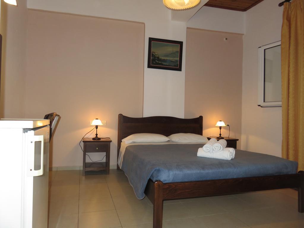 Frosso'S Apartments Kokkini Hani Exterior photo